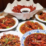 如果不怕烫，可以吮着虾壳吃