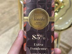 -VENCHI 闻绮(北京国贸商城店)