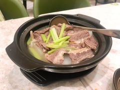 清汤萝卜牛腩煲-满乐潮州(深业上城店)