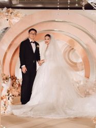 -伯瓷皇后婚纱艺术空间
