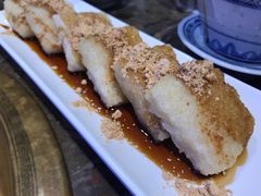 红糖糍粑-沪小二炭火蛙锅(淮海中路美食不夜城店)