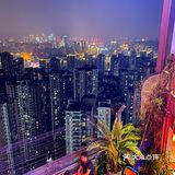 重庆8D魔幻都市｜顶楼烟火气的大排档