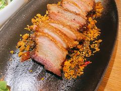 烤脆皮（土）猪肉-中8楼风尚云南菜(颐堤港店)