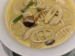 -万龙洲海鲜(大兴绿地缤纷城店)