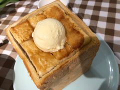 -新大咀港式茶餐厅(宝山万达店)