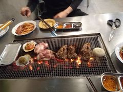 -马路牙子烧烤音乐酒馆(望京店)