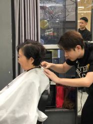 -Tipo Hair salon（明星）店