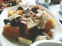 -侬佳蒸菜馆(听潮店)