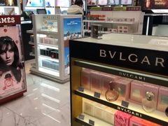 -中免(澳门机场免税店)