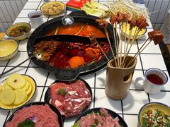 -卤校长重庆火锅(恒隆广场店)
