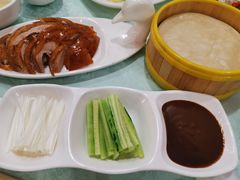 -六和聚传统烤鸭.天津菜(和平店)