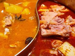 猪手鸳鸯锅-小街猪手(团结湖店)