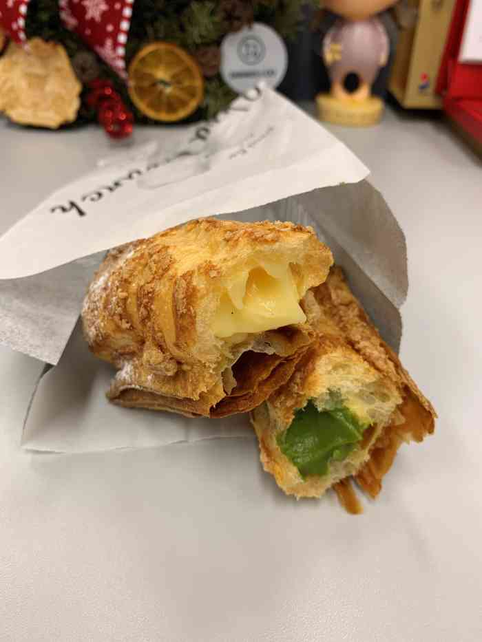 danish bar-"榴莲哈哈榴莲,味道不错来海港城交保费的.