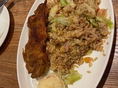 海鲜炒饭配香蒜烤鸡-玛格萝妮(汇智国际商业中心店)