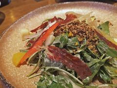 甜橙脆火腿沙拉-造精酿餐厅