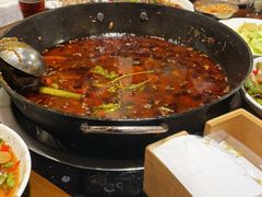 -鸿顺老铁锅美蛙鱼府(解放碑店)