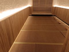 -涨巢·潮玩水疗局