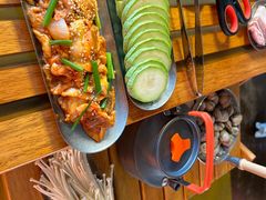 -叽叽扎扎烤肉场(生态城万达店)