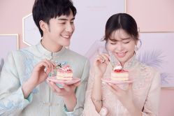 -雪中彩影婚纱摄影·微光艺术中心