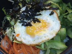 韩式传统石锅拌饭-烤路里·韩国品质自助烤肉(石路天虹4号店)