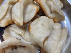 -黄阿姨锅贴大王(万航渡路店)