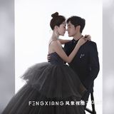 单色背景婚纱照