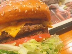 -The Habit Burger Grill 哈比特汉堡(复兴soho店)