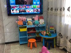 -茂菊口腔连锁(浦东南路店)