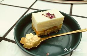 Mango Cheese Stick