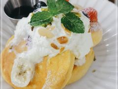 -304/BRUNCHRESTAURANT