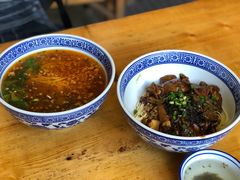 蛤蜊猪肝面-沪西老弄堂面馆(定西路店)