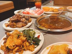 -黑金·寻焰自助百汇·烤肉·火锅(中街店)