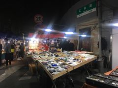 -吴山路夜市