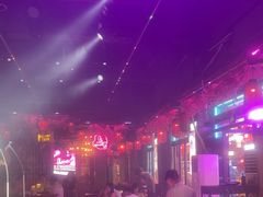 -喜鹊音乐酒馆(西街店)