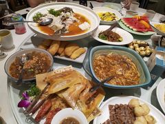 -海派美食·家宴海鲜青岛菜·石锅鲽鱼头(东方城店)