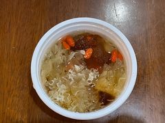 银耳桃胶糖水-其灵紫砂煲仔饭(富莲大厦店)