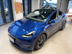 -TESLA 特斯拉(上海太古汇体验店)