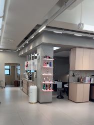 -Z.X HAIR SALON张新美业