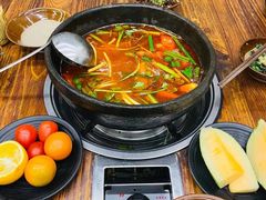 -贵厨酸汤牛肉(花果园国际中心店)