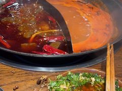 -萍姐火锅·公路夜市(武汉首店)