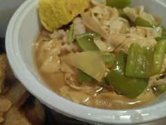-东北风味思缘食府(对湖路店)