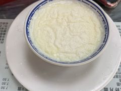 -俊丽双皮奶甜品店