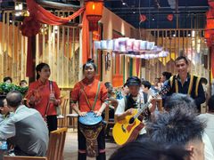 -老滇山寨•云南特色菜•地方菜•民族风情歌舞表演(金碧店)