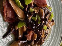 黑鸡枞菌本地火腿粒-丽江金茂凯悦臻选酒店-滇香馆