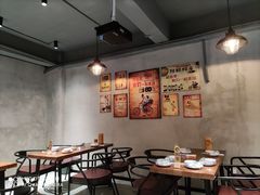 大堂-记忆串城·东北烧烤·小龙虾·大型团建(南油店)