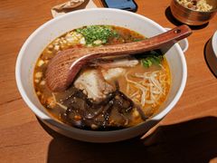 -SHAN山(前滩太古里店)