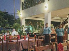 -Neary Khmer Restaurant