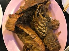 -J Daeng Seafood