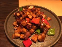 杏鲍菇炒牛肉粒-来龙里 精致 东南亚餐室(万象城店)
