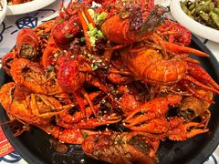 -松哥油焖大虾.小龙虾.黑鸭煲(海岸城店)